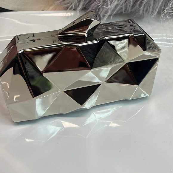 SILVER HARD CASE CLUTCH - Picture 3 of 11